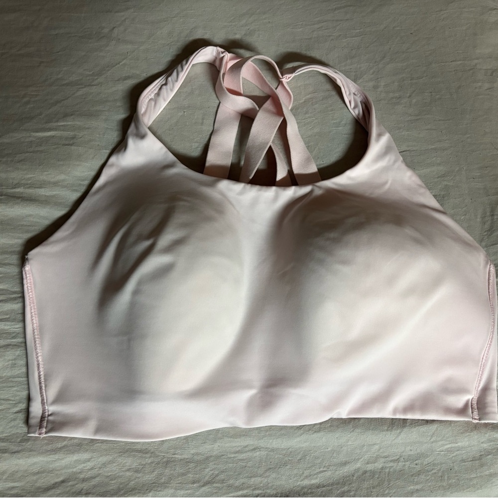 Lululemon energy bra high support in Strawberry milkshake 38DD